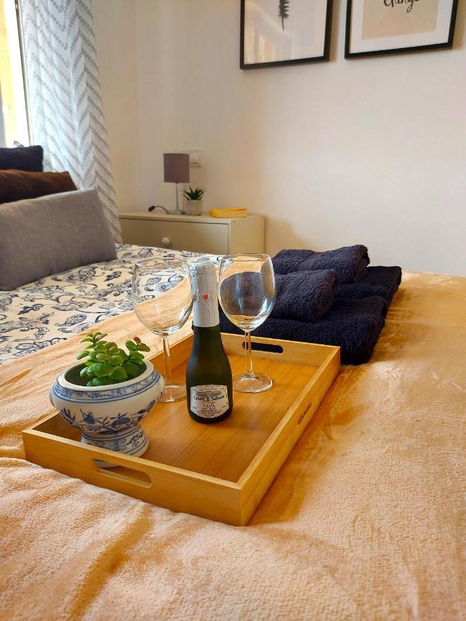 With Sea View, La Mata Appartement *